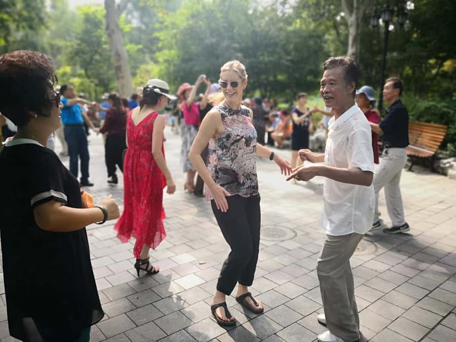 Shanghai Must-See and Foodie Test Bike Tour( Day & Night) - Riding through Nanjing Road