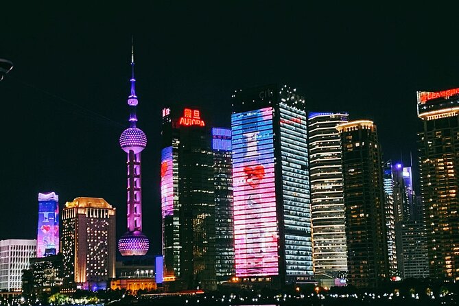 Shanghai Night River Cruise and Light Tour with Yuyuan Bazaar - The Huangpu River cruise and the best photo views