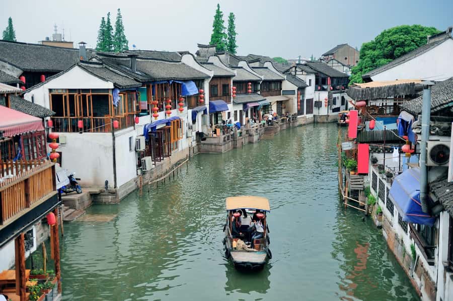 Shanghai:Old Town, Yu Garden, Zhujiajiao Water Town Bus Tour - Starting near Yuyuan Garden at 9:30 AM