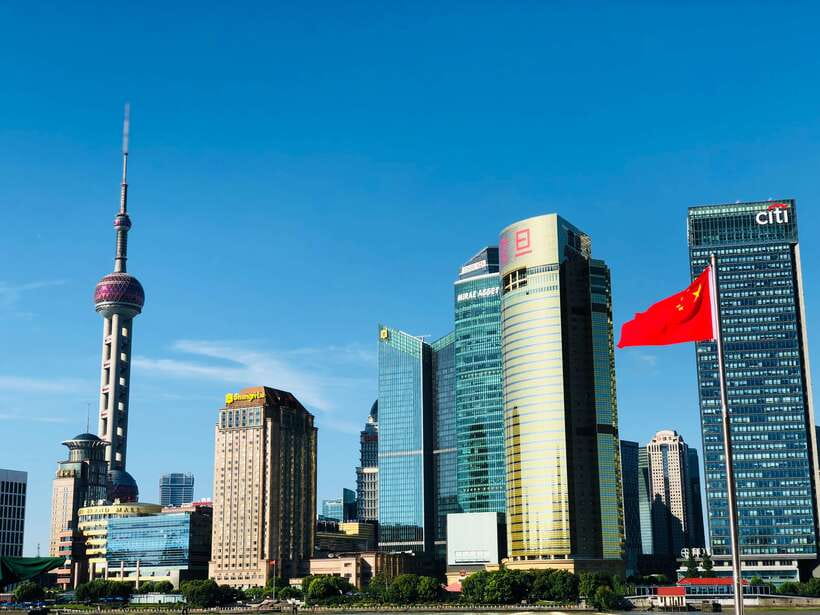 Shanghai: Private Shanghai & Zhujiajiao Tour with Lunch - The Bund puts Shanghai’s contrasts in one view