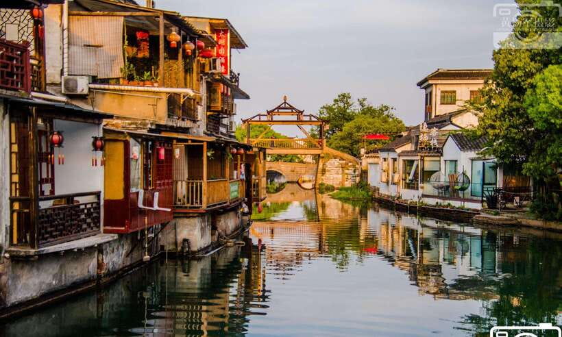 Shanghai: Private Shanghai & Zhujiajiao Tour with Lunch - Is $255 per person good value?