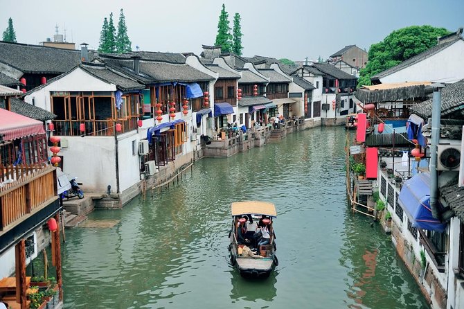 Shanghai Private Tour: Zhujiajiao Water Town and Boat Ride - Key points to know before booking