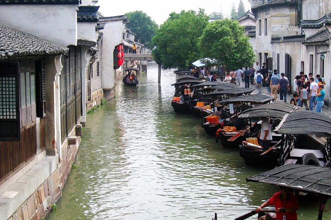 Shanghai Private Tour: Zhujiajiao Water Town and Boat Ride - Leaving Shanghai for Zhujiajiao