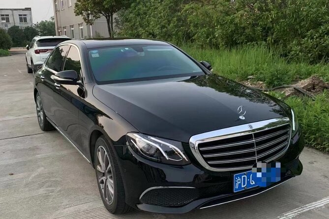Shanghai Pudong Airport to Shanghai Hotels: Private with Meet & Greet Service - A relaxed wait after an international flight
