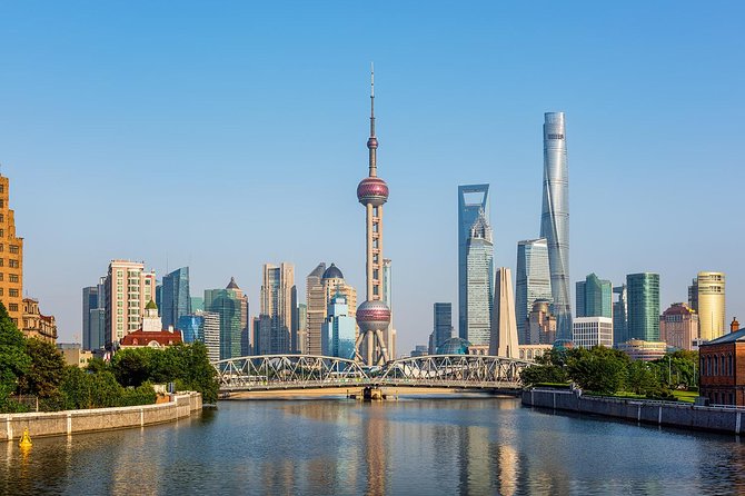 Shanghai Tower Admission Ticket - Crowds can change the whole experience