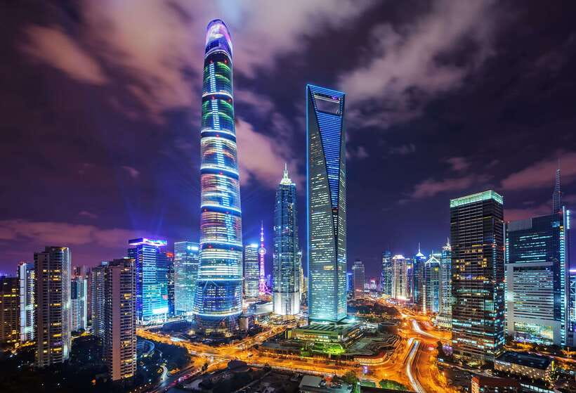 Shanghai Tower: Lunch or Dinner on the 119th Floor - The 119th-floor cafe and its best seats