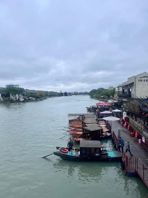 Shanghai: Zhujiajiao Water Town with Calligraphy Experience - Eating local food and stopping for tea