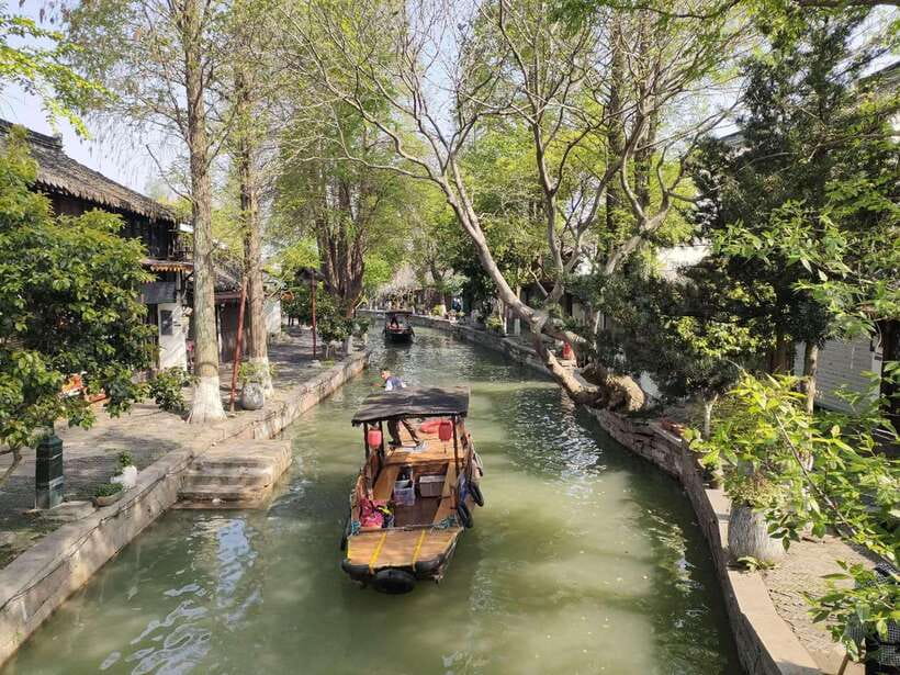 Shanghai: Zoo and Zhujiajiao Water Town Tour with Boat Ride - Is $190 per person good value?