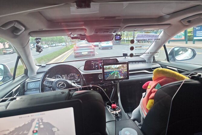 Shenzhen Private Day Tour with Car Service Tech+Culture+Shopping - Shennan Avenue, Futian CBD, and Shenzhen Bay