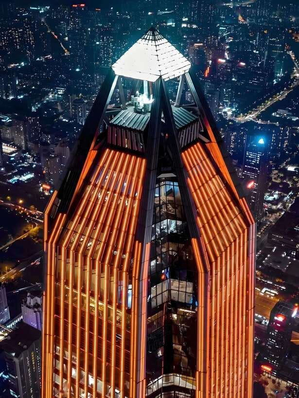 ShenZhen: Tallest Building with Luxury Meal on Highest Floor - What the two-hour visit feels like