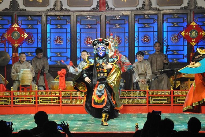 Sichuan Culture Opera Show in Chengdu - What the Sichuan Opera evening is really like