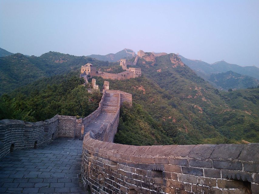 Small-Group Mutianyu Great Wall Tour With lunch And Ticket - Guides, transport, and the small-group format