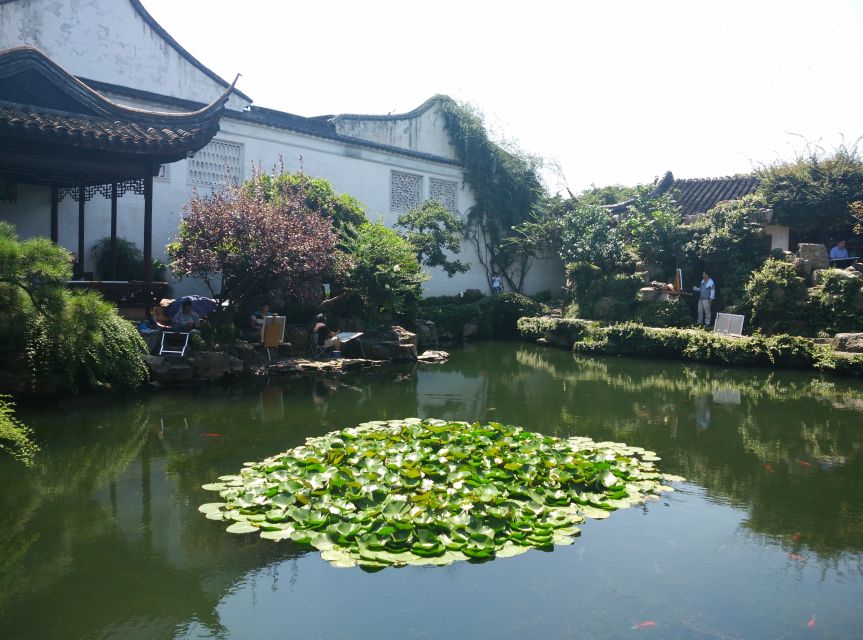 Su Zhou and Zhou Zhuang Water Village Day Tour - A local Chinese lunch between the two towns