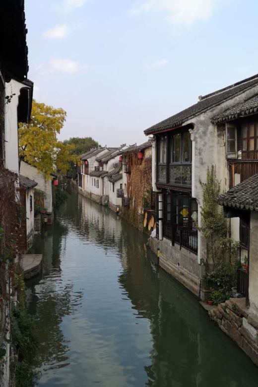 Su Zhou and Zhou Zhuang Water Village Day Tour - The 20-minute sampan ride