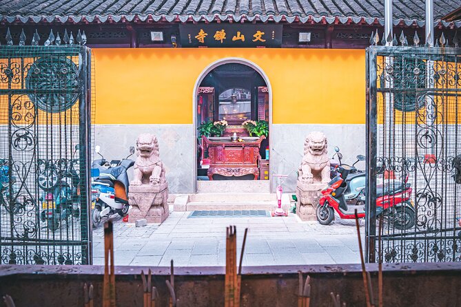 Suzhou Alleyway Walking Food Tour - Starting at Beisita and finding Suzhou’s old lanes
