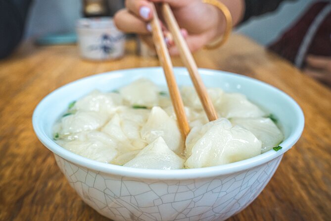Suzhou Alleyway Walking Food Tour - Bubble wontons and a dessert stop to finish