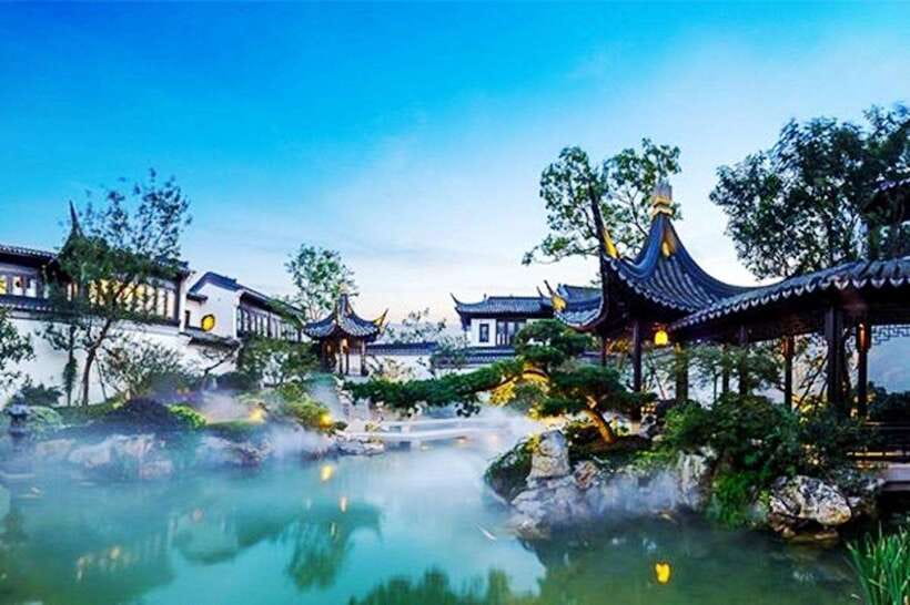 Suzhou Private Guided Day Trip from Shanghai by Bullet Train - Inside a Suzhou classical garden