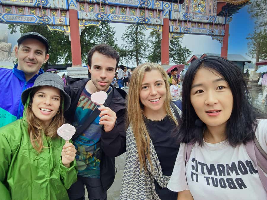 Temple Heaven, Summer Palace, Lama Temple, Hutong Bus Tour - How the guides shape the experience