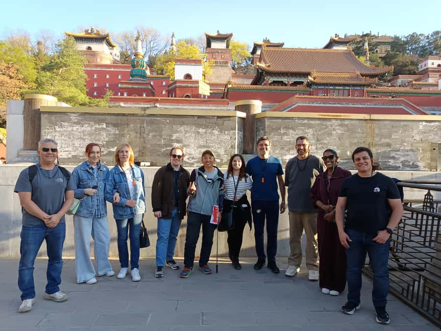 Temple Heaven, Summer Palace, Lama Temple, Hutong Bus Tour - Walking, crowds, and comfort