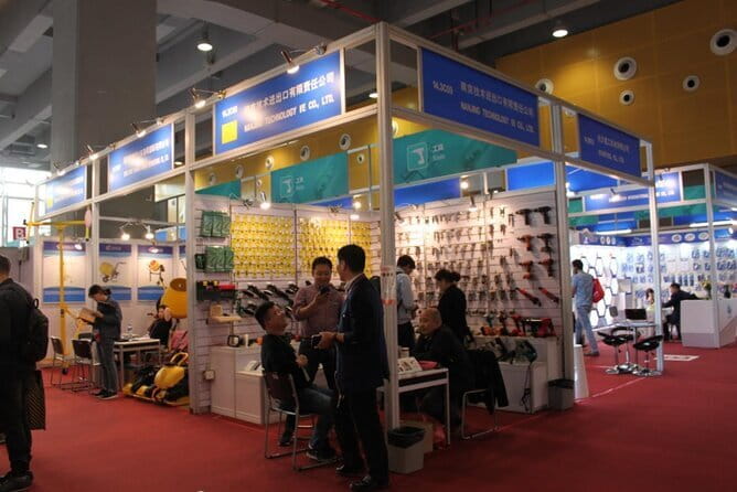 Translator Shopping Assistant and Business Tour Guide Service - Private transport, timing, and extra costs