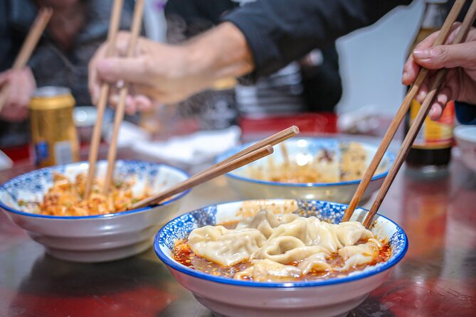 Tuktuk Food Tour Through Chengdu's Local Eats - At a glance: what makes this night different