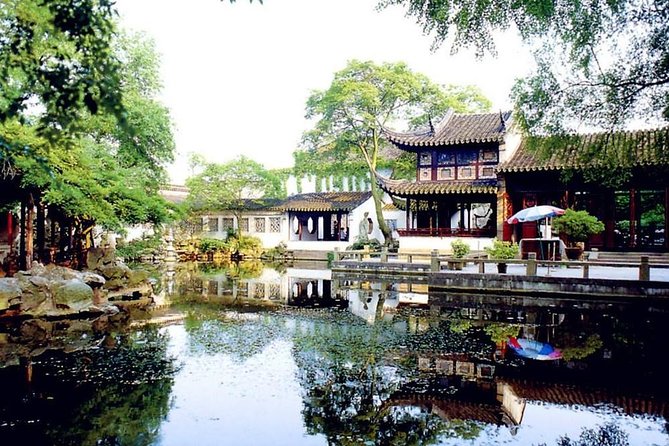 Unveil Suzhou's Essence: Ultimate Private Day Tour - Hanshan Temple and the sound of tradition