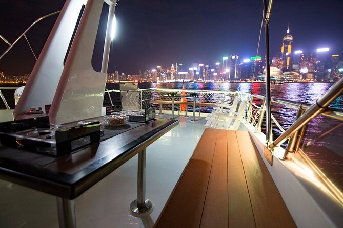 Victoria Harbour Yacht Night Cruise - DREAMER:Tourguide & Photos - Choosing between Central and Tsim Sha Tsui