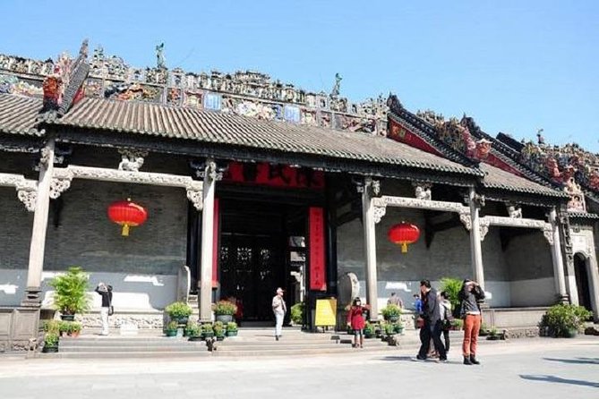 Visa-Free Private City Tour for Guangzhou Airport Layover Visitor - Cantonese lunch at Diandude Huidianlou