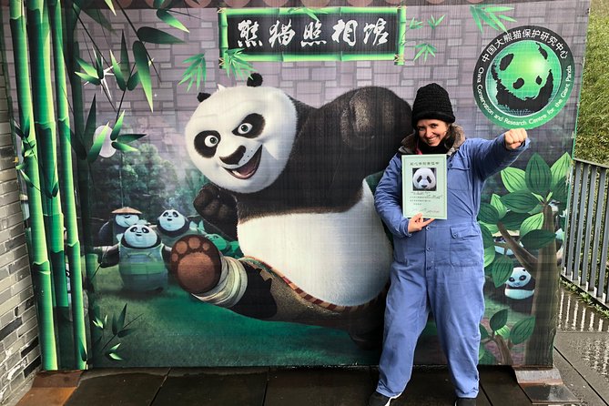 Visiting Dujiangyan Yaan Wolong Panda Base Optional Volunteering - Sichuan lunch and an afternoon conservation lesson