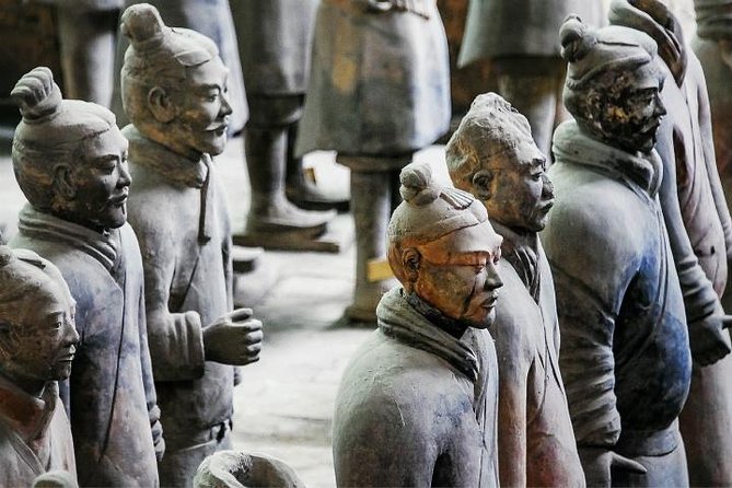 Xi'an 1-Day Coach Tour of Terracotta Army - The 8:00 a.m. pickup and ride to the museum