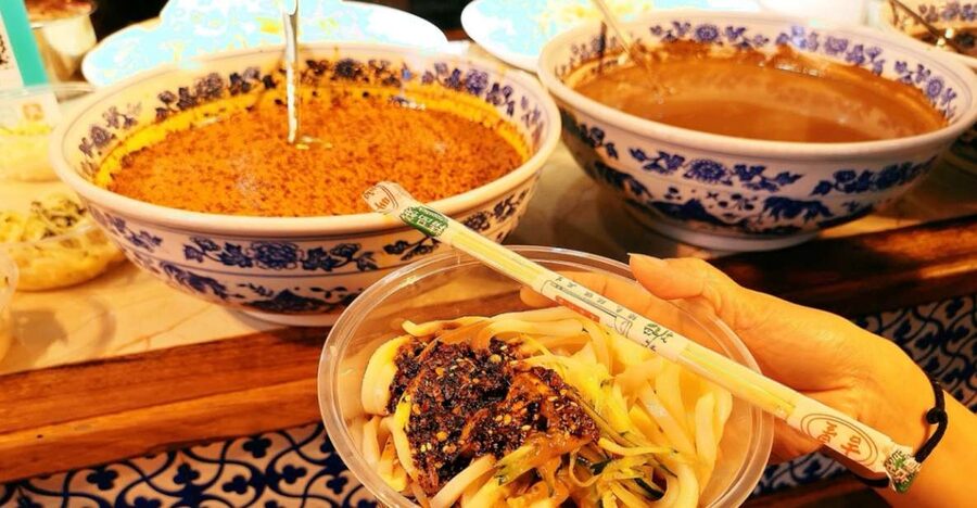 Xi'an Muslim Quarter Night Market Foodie Walking Tour - Why Xi’an’s Muslim Quarter works so well for a food tour