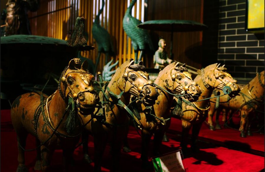 Xi'an: Terracotta Warriors Private Tour with Optional Lunch - Pit 1: the vast army hall