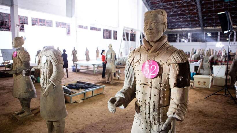 Xi'an: Terracotta Warriors Tour w/Optional Guide or Transfer - What the guide adds inside the museum