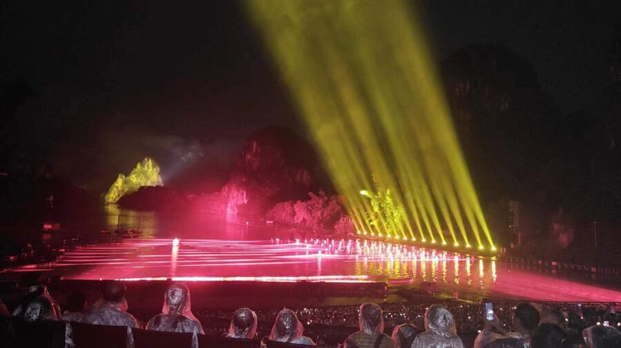 Yangshuo: Impression Liusanjie Show Ticket - What happens between 6:30 and 9:25 PM