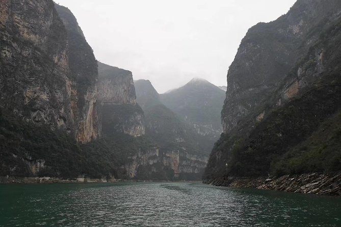 Yangtze River Cruise from Chongqing to Yichang Downstream in 4 Days 3 Nights - Group size and the overall pace