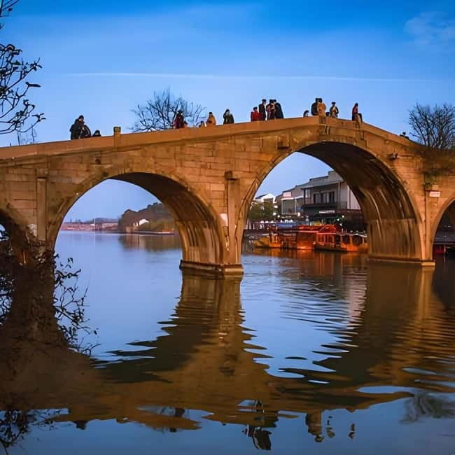 Yu Garden, Old Street, Bund & Zhujiajiao Water Town Bus Tour - Zhujiajiao and Kezhi Garden