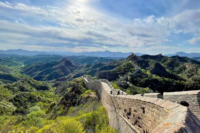 ZANBUS: Trip to the Jinshanling Great Wall Departing at 7:30 AM - Arriving at Jinshanling and entering the park