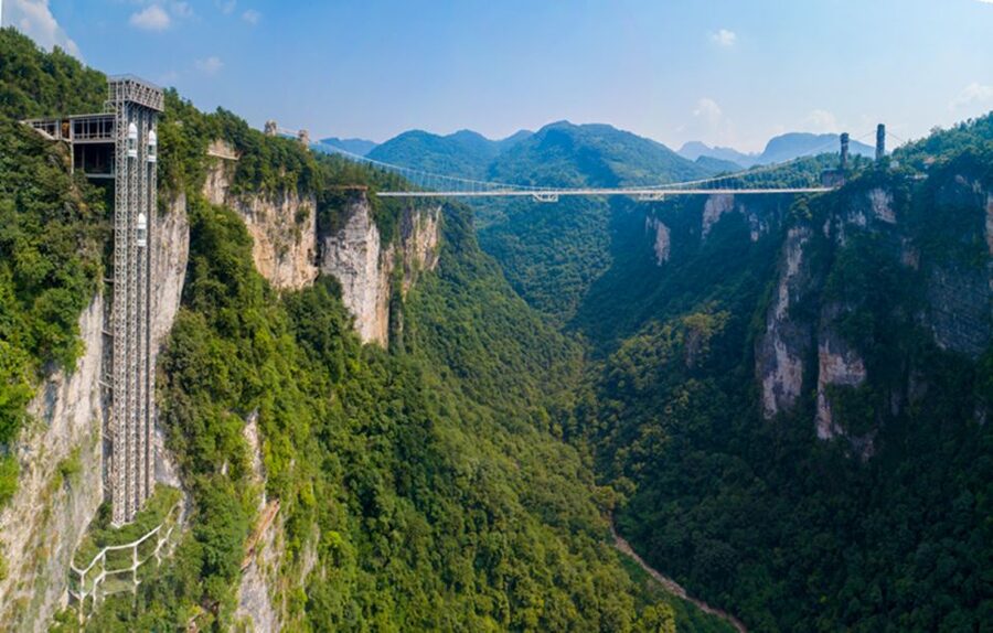 Zhangjiajie National Park: 2-Day Guided Tour w/ Glass Bridge - Why two days works well in Zhangjiajie
