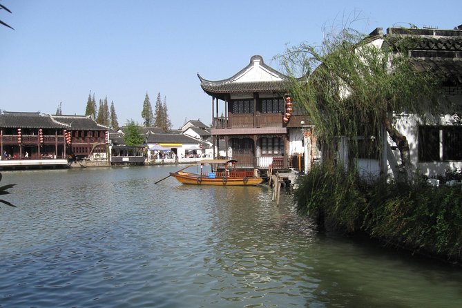 Zhujiajiao Water Village Half Day Tour - Walking the 400-year-old water village